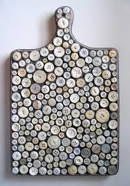 Düğmeler ile dekoratif mutfak tahtası