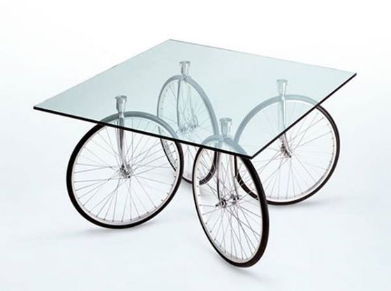 Bisiklet tekeri ile masa tasarımı