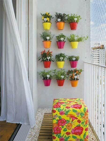 Balkonlarınızda şık dekorasyon yaratma