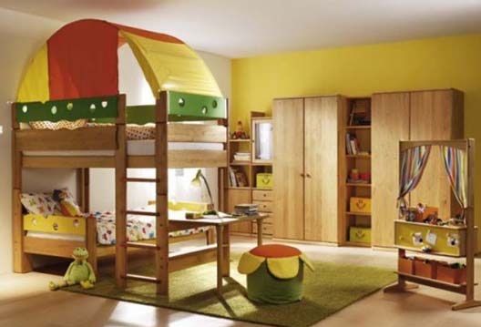 Renkli dizayn edilmiş çocuk odası dekorasyonu